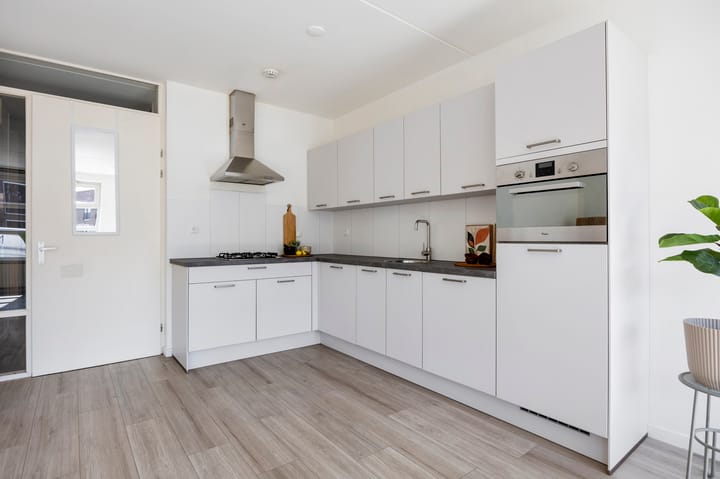 Foto 15 van Heinsbergerweg 17-A2