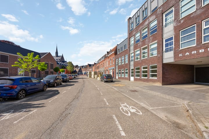 Foto 30 van Heinsbergerweg 17-A2