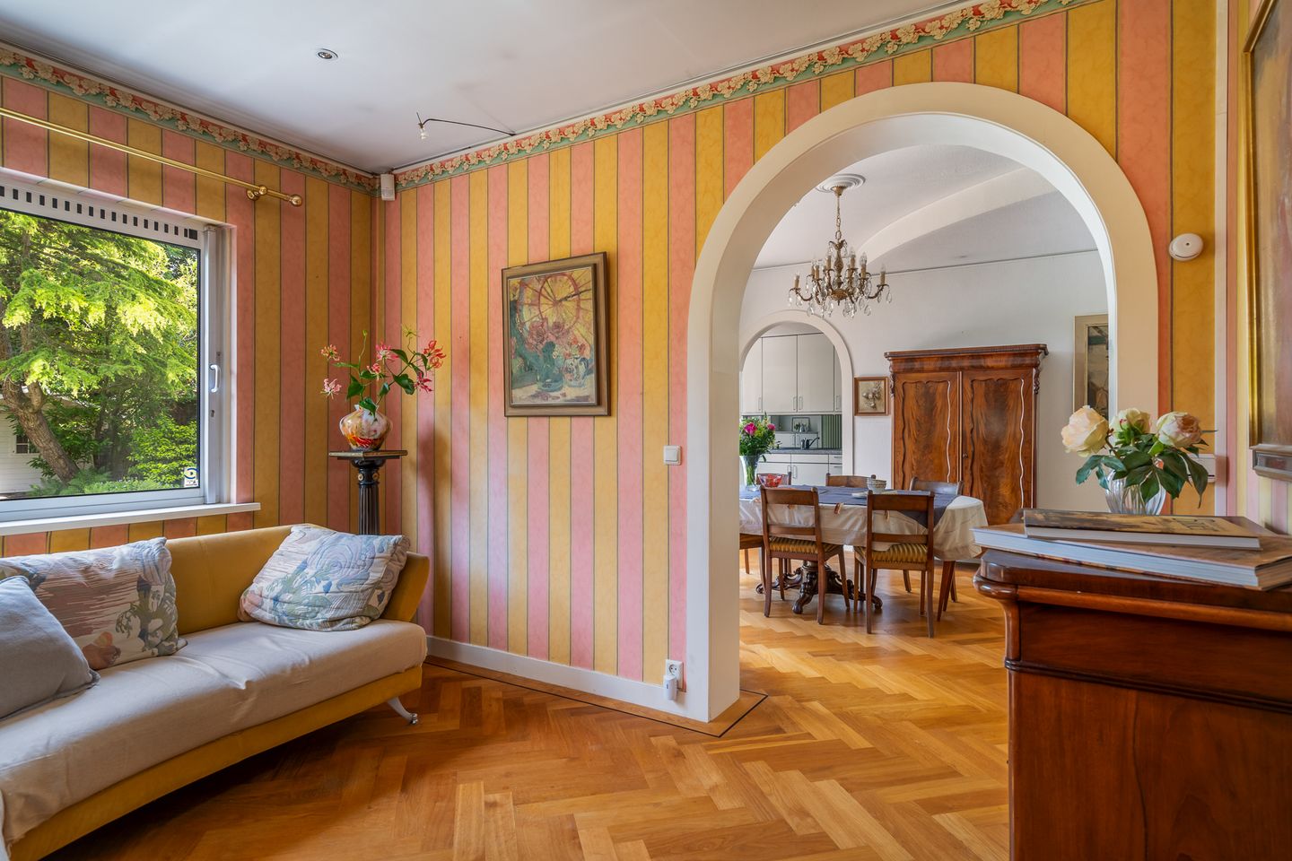 Foto 20 van Van Zuylen van Nijeveltstraat 23