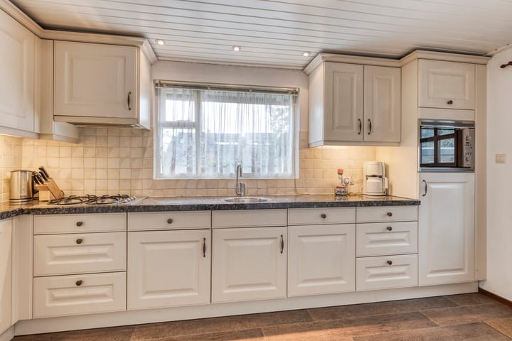 Foto 20 van Zuidelijke Parallelweg 7