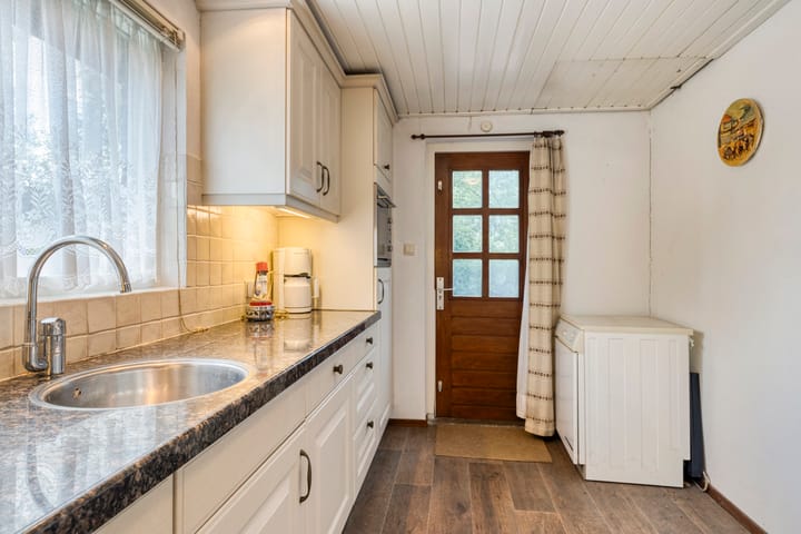 Foto 22 van Zuidelijke Parallelweg 7