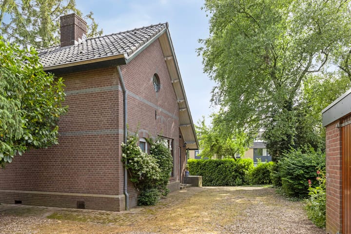 Foto 38 van Zuidelijke Parallelweg 7