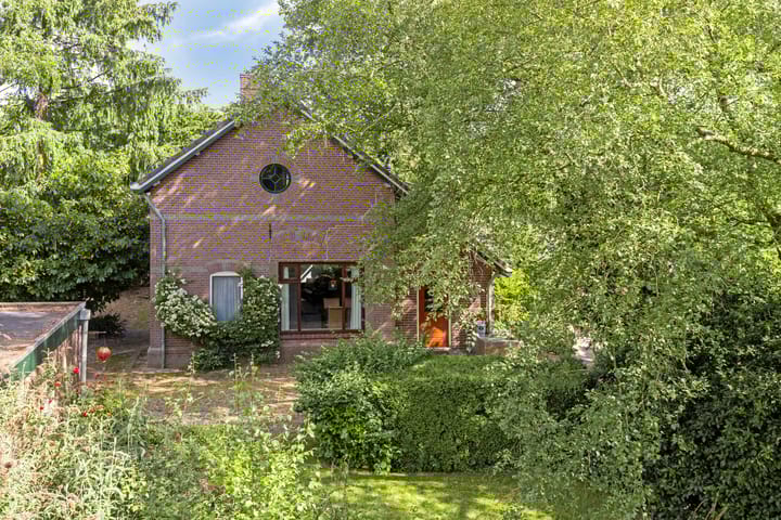 Foto 47 van Zuidelijke Parallelweg 7