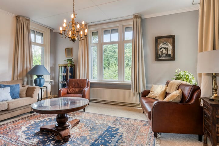 Foto 11 van Zuidelijke Parallelweg 7