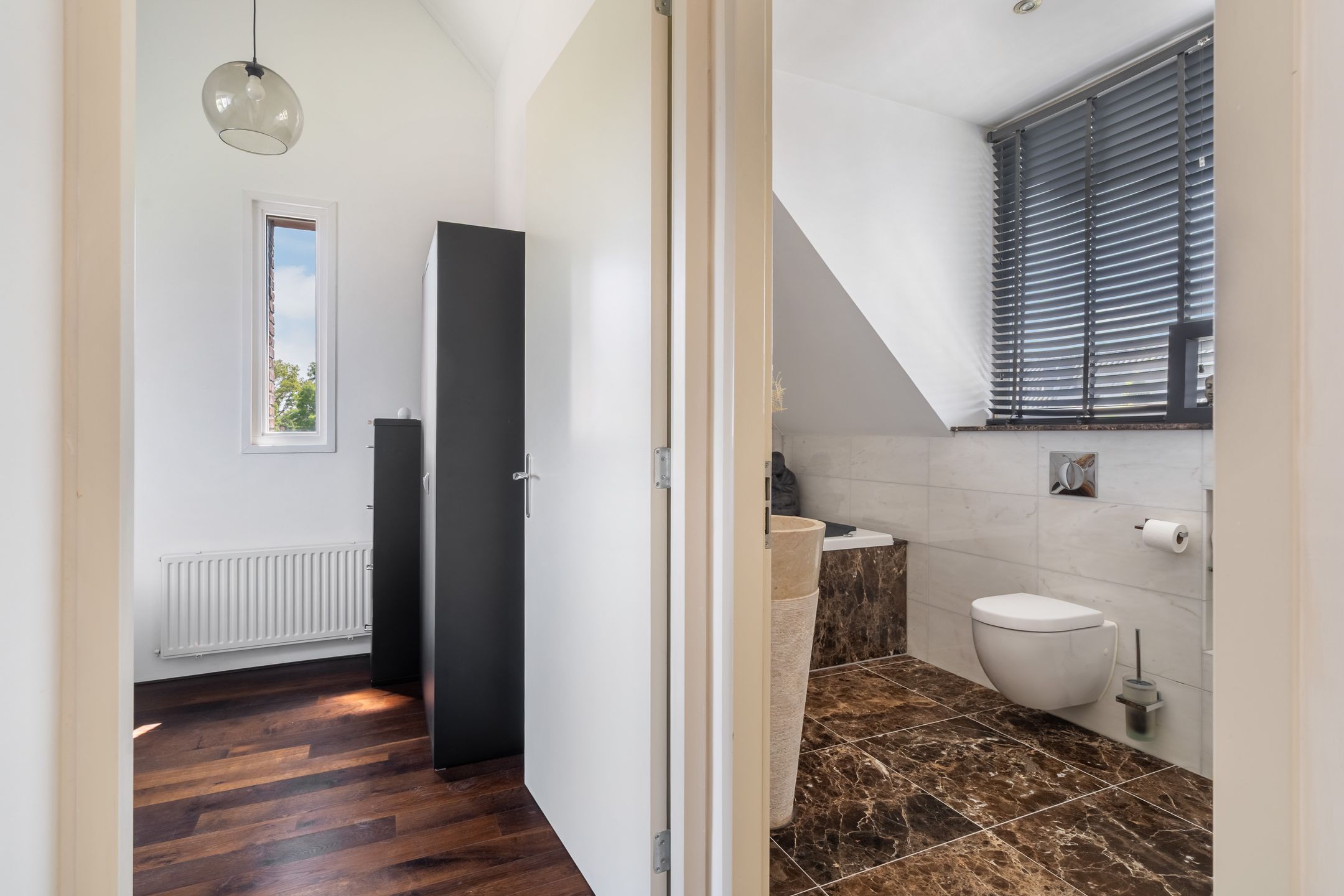 Foto 39 van Lilian Ngoyiweg 176