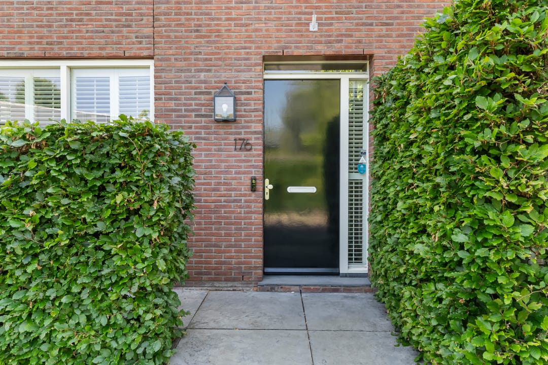 Foto 62 van Lilian Ngoyiweg 176