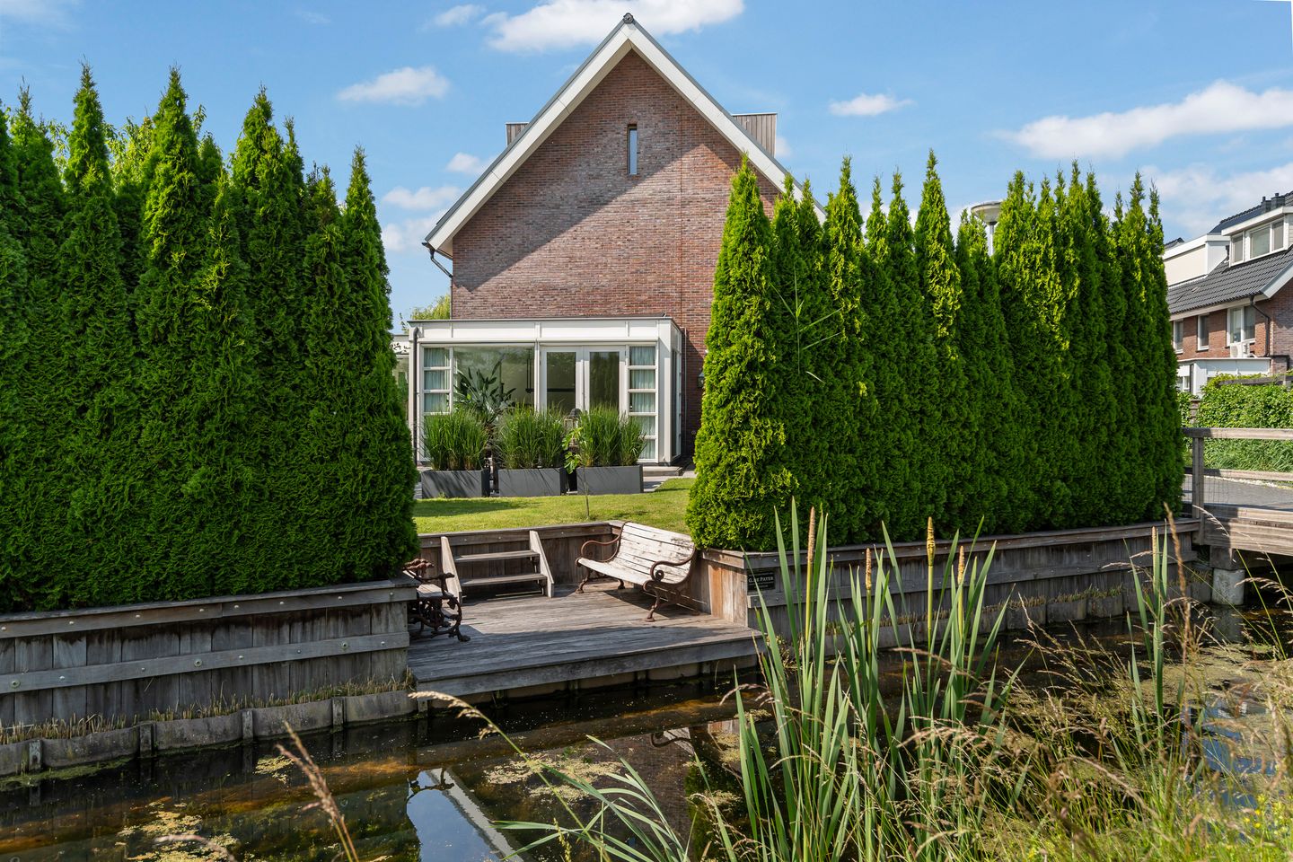 Foto 65 van Lilian Ngoyiweg 176