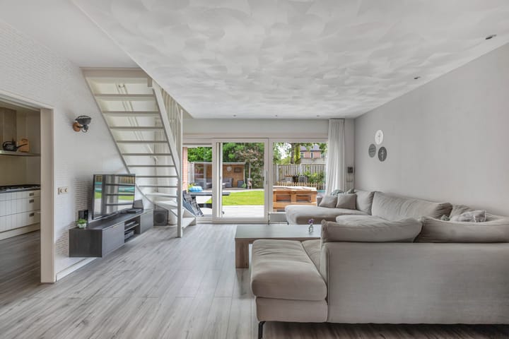 Foto 10 van De Eker 2