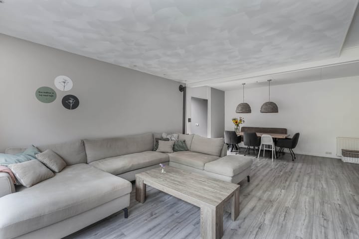 Foto 9 van De Eker 2