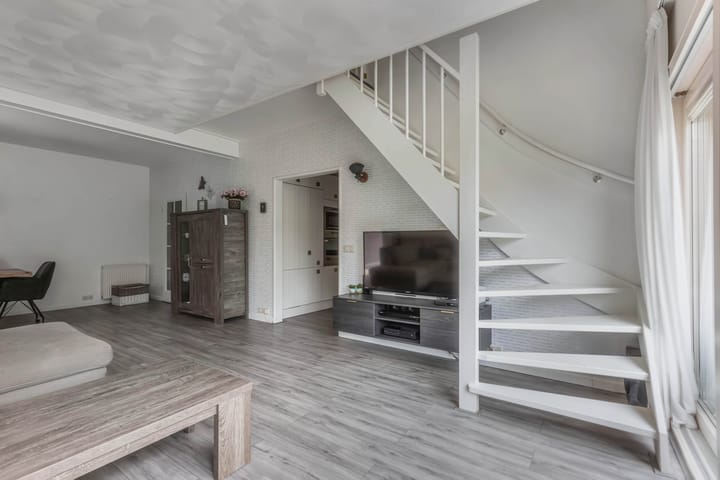 Foto 11 van De Eker 2