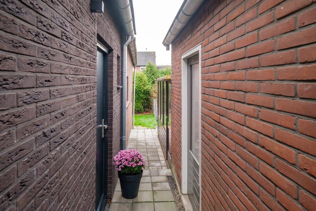 Photo 8 of Simondsstraat 154