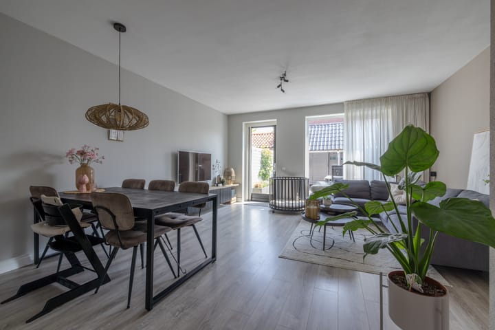 Photo 19 of Vierhuisterweg 26-B