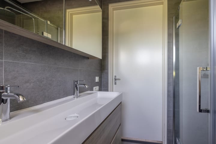 Photo 33 of Vierhuisterweg 26-B