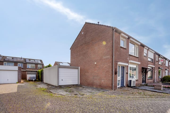 Photo 3 of P C Hooftstraat 18