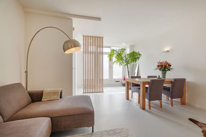 Photo 5 of Van Hallstraat 33-H