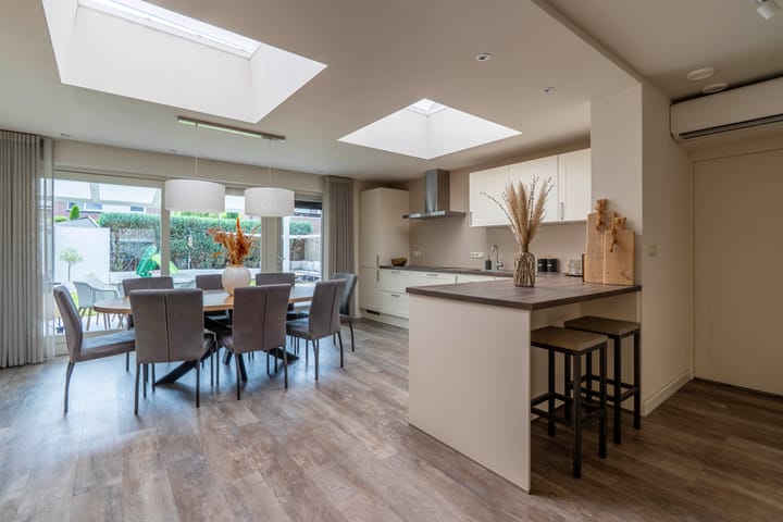 Foto 17 van Rosa Manusstraat 44