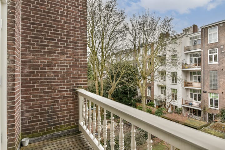 Foto 11 van Johannes Verhulststraat 4-2