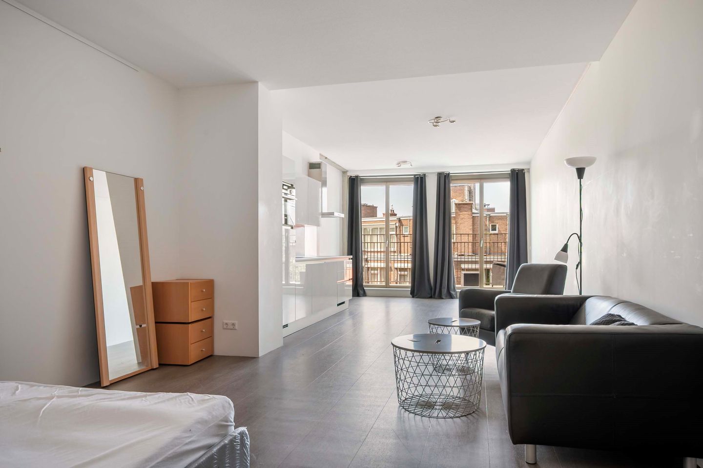 Photo 14 of Van Vollenhovenstraat 3-421