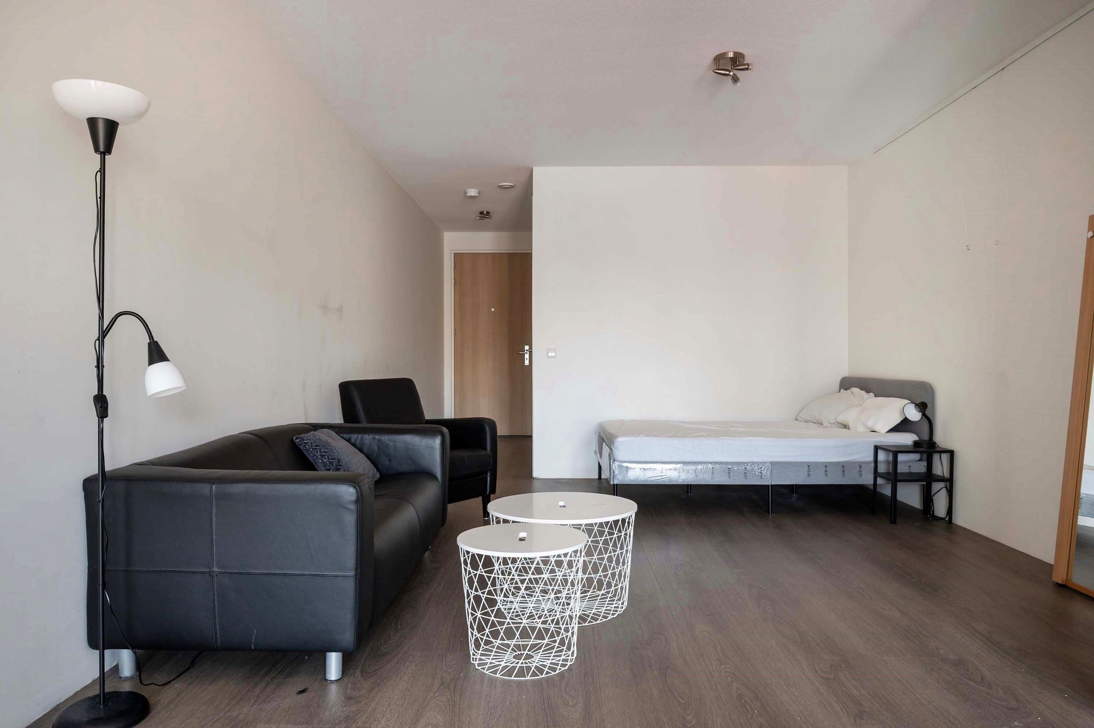 Photo 15 of Van Vollenhovenstraat 3-421