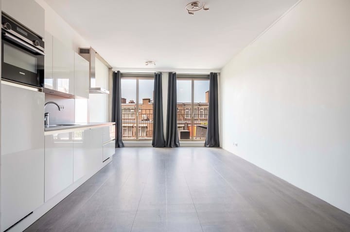 Foto 17 van Van Vollenhovenstraat 3-421