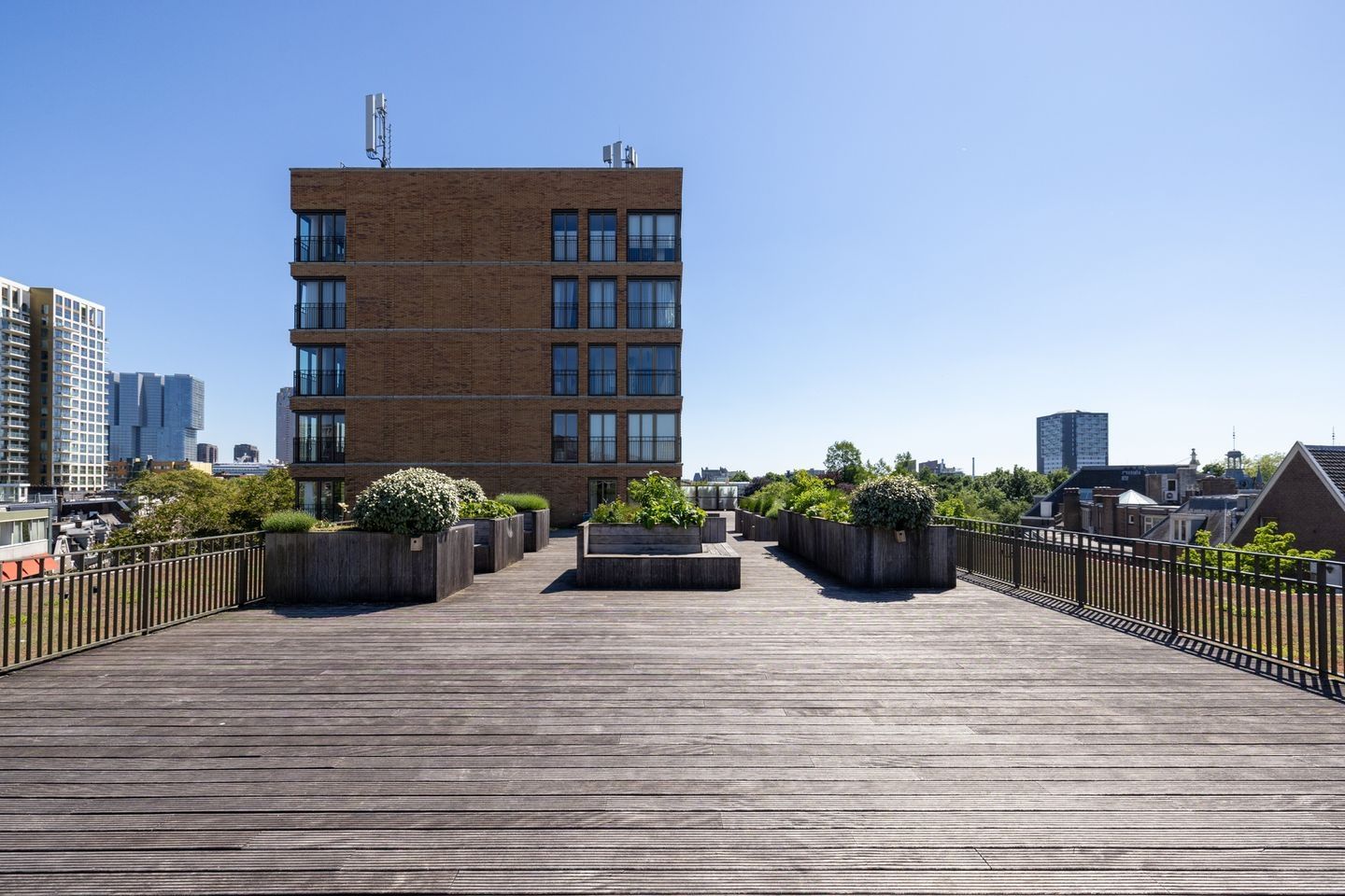 Photo 25 of Van Vollenhovenstraat 3-421