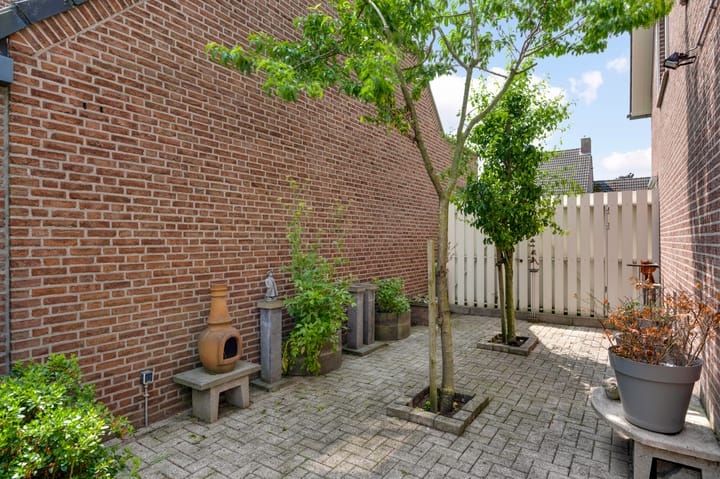 Foto 40 van Ribesstraat 48