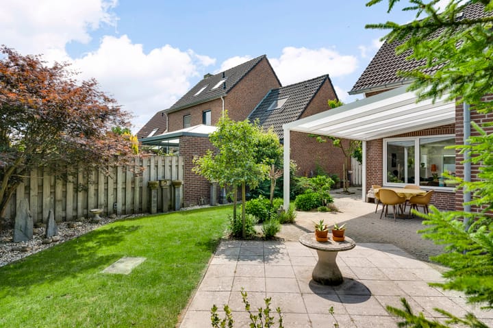 Foto 42 van Ribesstraat 48