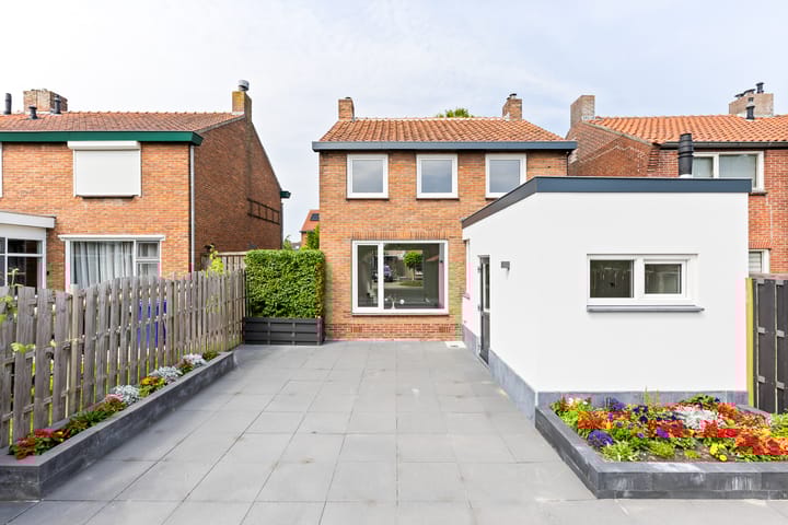 Foto 24 van dr. Leenhoutsstraat 42