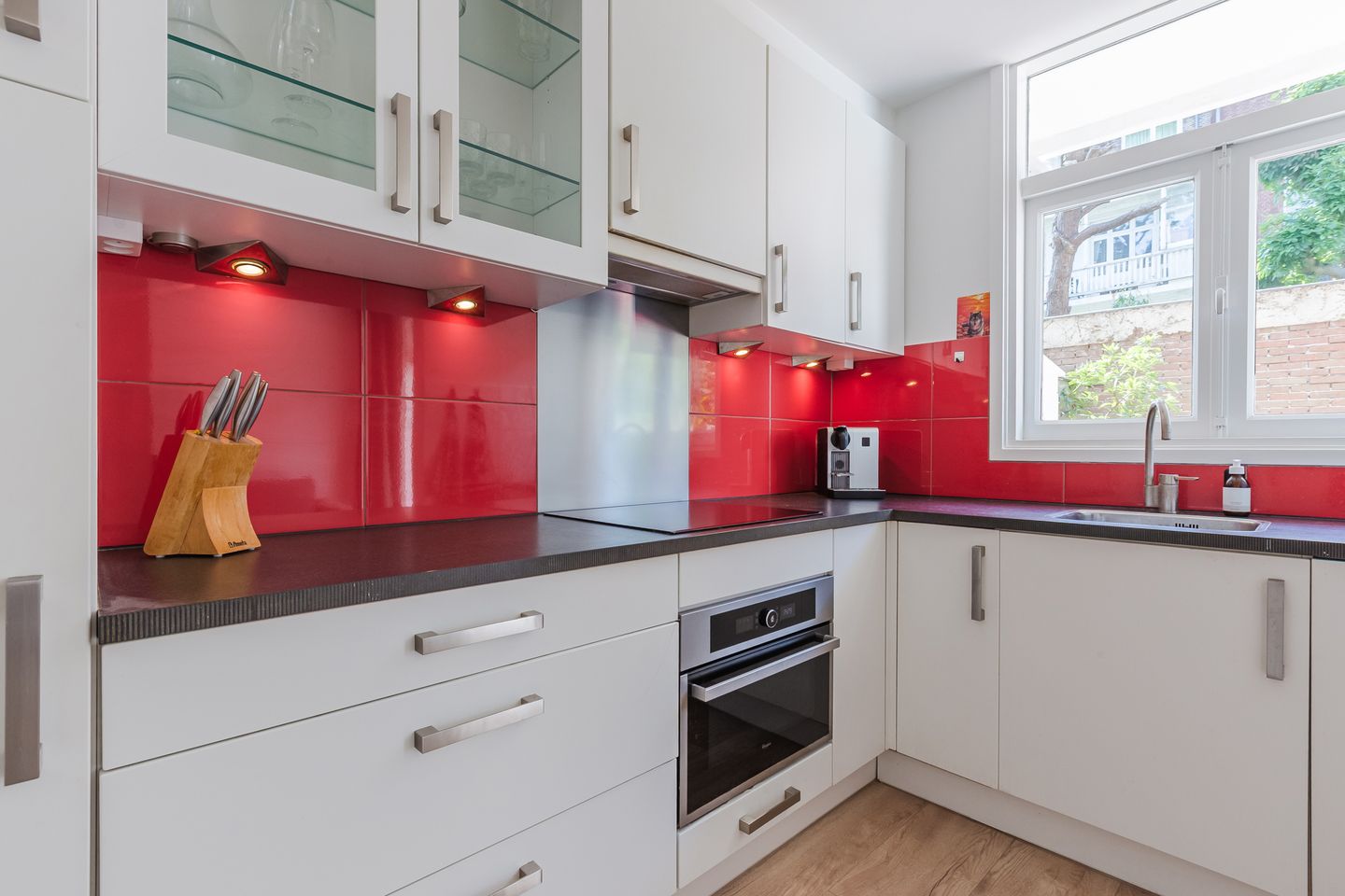 Foto 10 van Van Spilbergenstraat 27-H