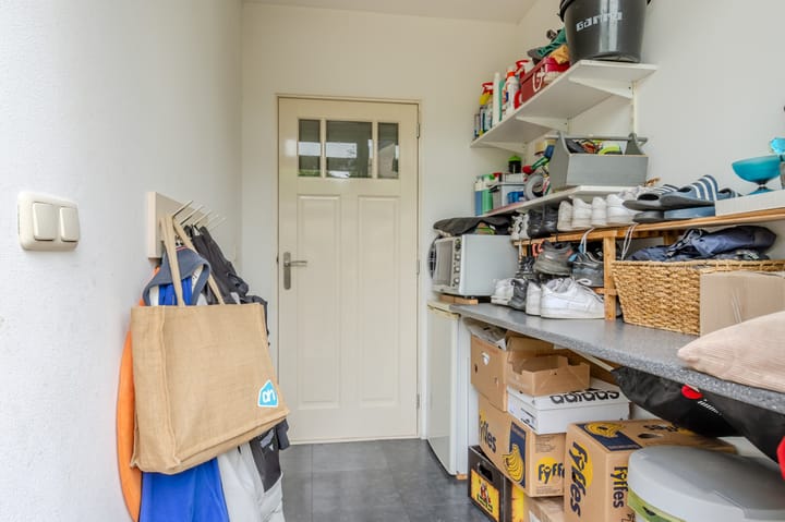 Photo 19 of Galjoen 79