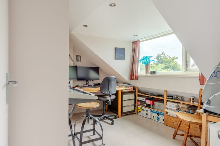 Photo 33 of Galjoen 79