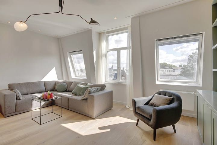 Foto 9 van Van Baerlestraat 116-4