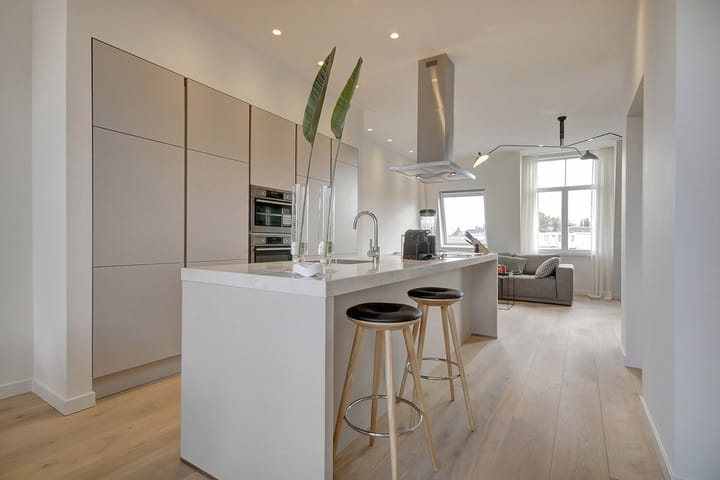 Foto 14 van Van Baerlestraat 116-4