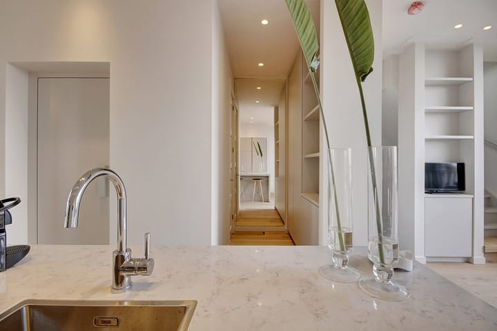 Foto 13 van Van Baerlestraat 116-4