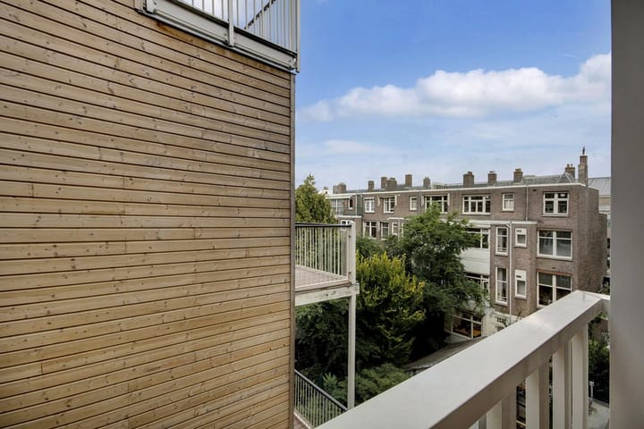 Foto 26 van Van Baerlestraat 116-4