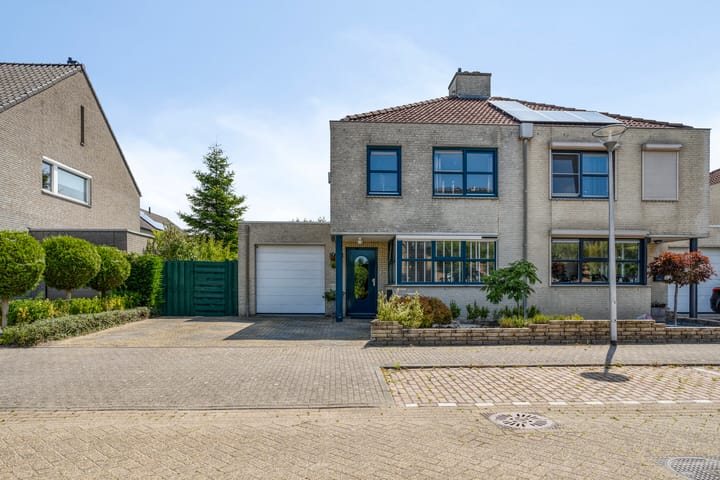 Photo 8 of Waegemaekersstraat 8