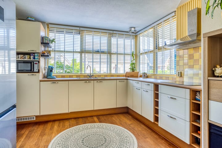 Photo 12 of Waegemaekersstraat 8