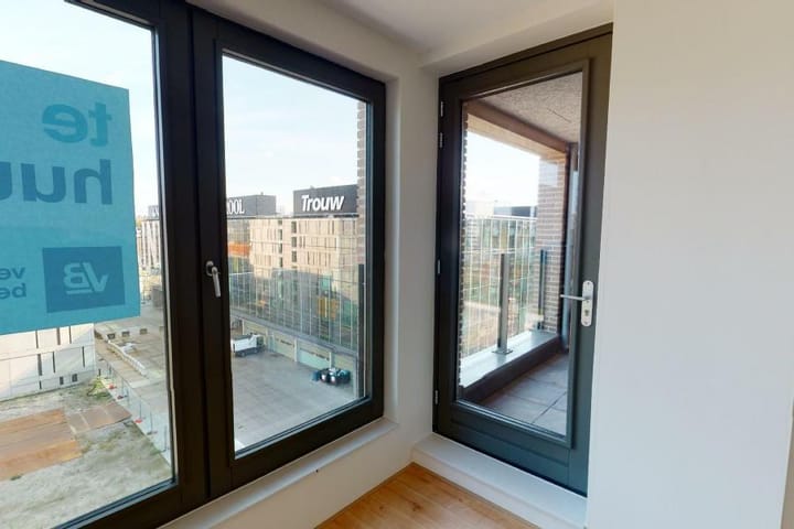 Foto 5 van Oostenburgermiddenstraat 637