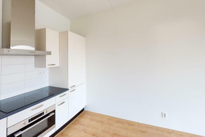 Foto 12 van Oostenburgermiddenstraat 637