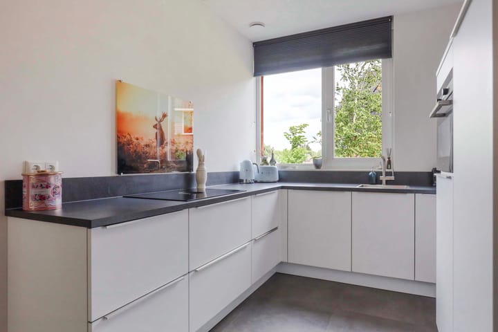 Foto 13 van Dokter J. van Heuvenweg 44