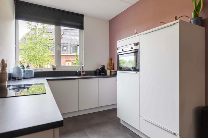 Foto 14 van Dokter J. van Heuvenweg 44