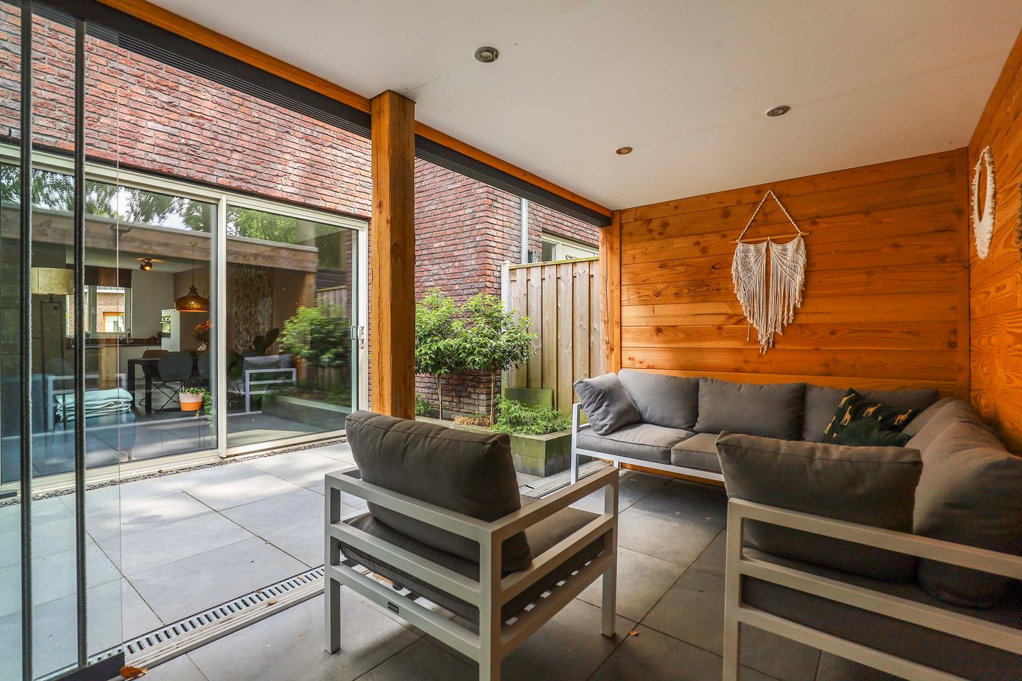 Photo 19 of Dokter J. van Heuvenweg 44