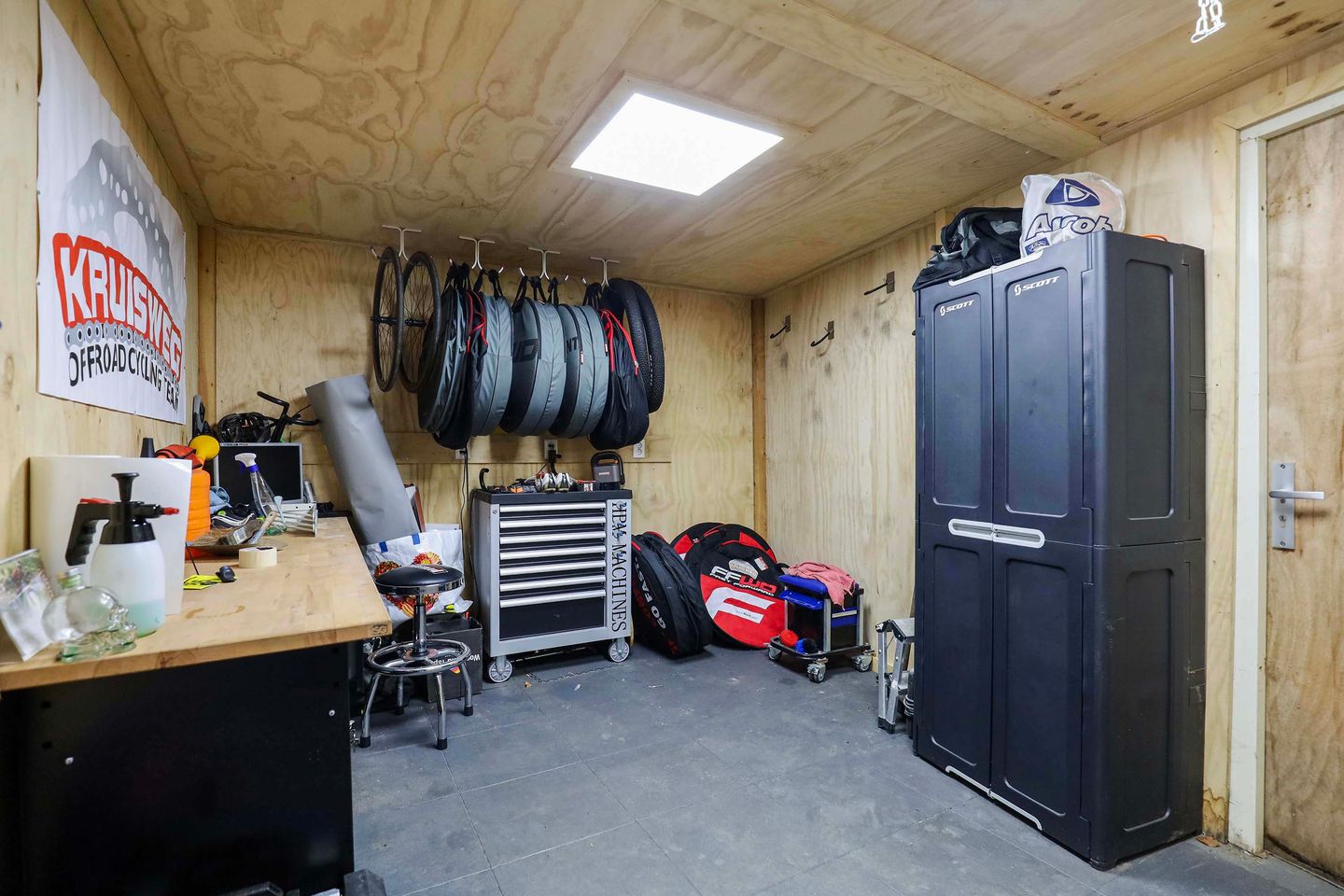 Photo 20 of Dokter J. van Heuvenweg 44