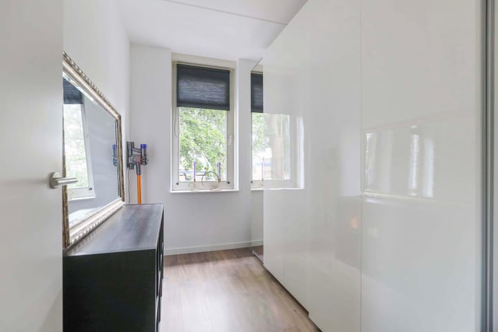 Foto 25 van Dokter J. van Heuvenweg 44