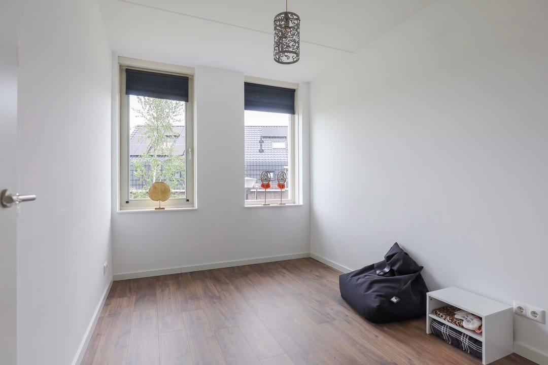 Photo 26 of Dokter J. van Heuvenweg 44