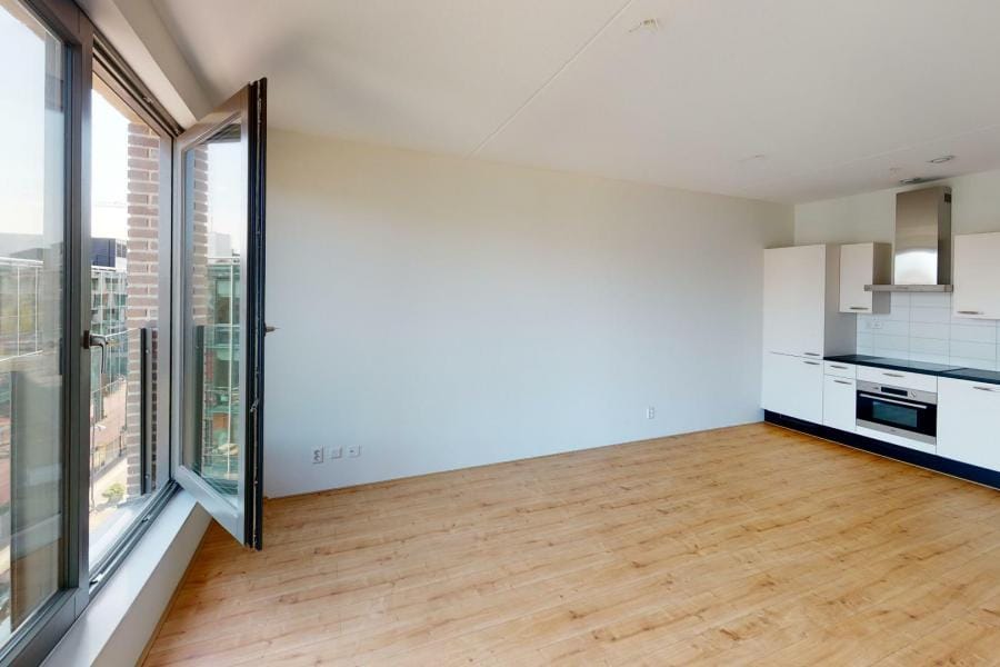 Foto 5 van Oostenburgermiddenstraat 639