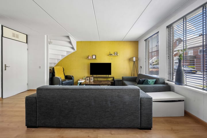 Foto 7 van Mezenveld 146