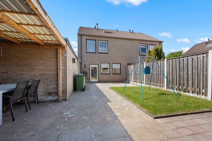 Foto 2 van Mezenveld 146