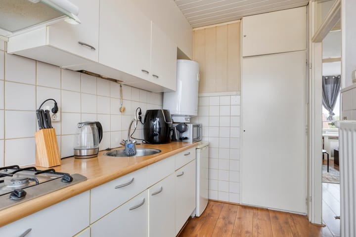 Foto 18 van Julianastraat 56-L