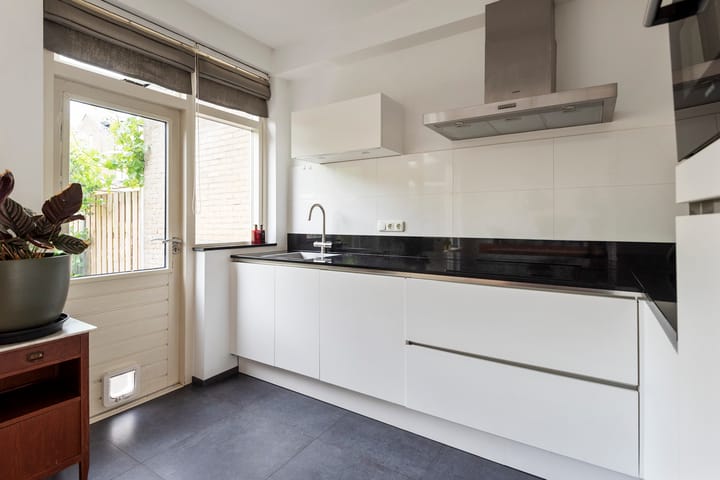 Foto 19 van Witte de Withlaan 26